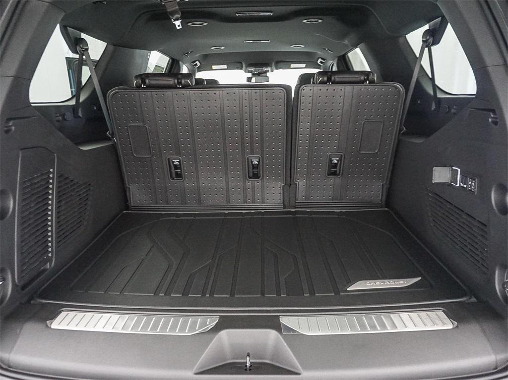 new 2025 Chevrolet Suburban car, priced at $75,815