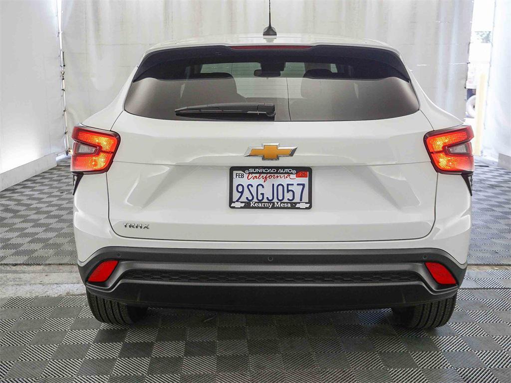 used 2025 Chevrolet Trax car, priced at $20,995