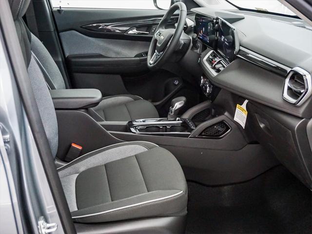 new 2025 Chevrolet TrailBlazer car, priced at $27,080