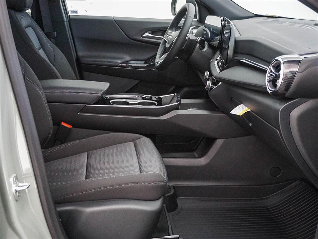 new 2026 Chevrolet Equinox car, priced at $25,820