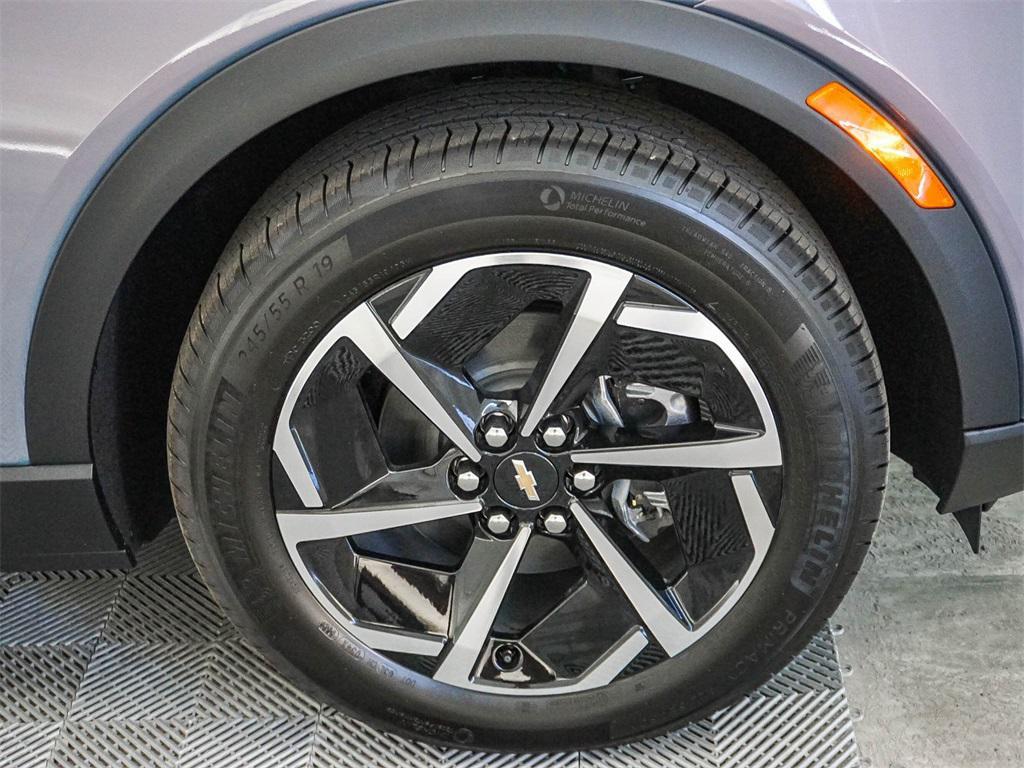 new 2026 Chevrolet Equinox EV car, priced at $31,270