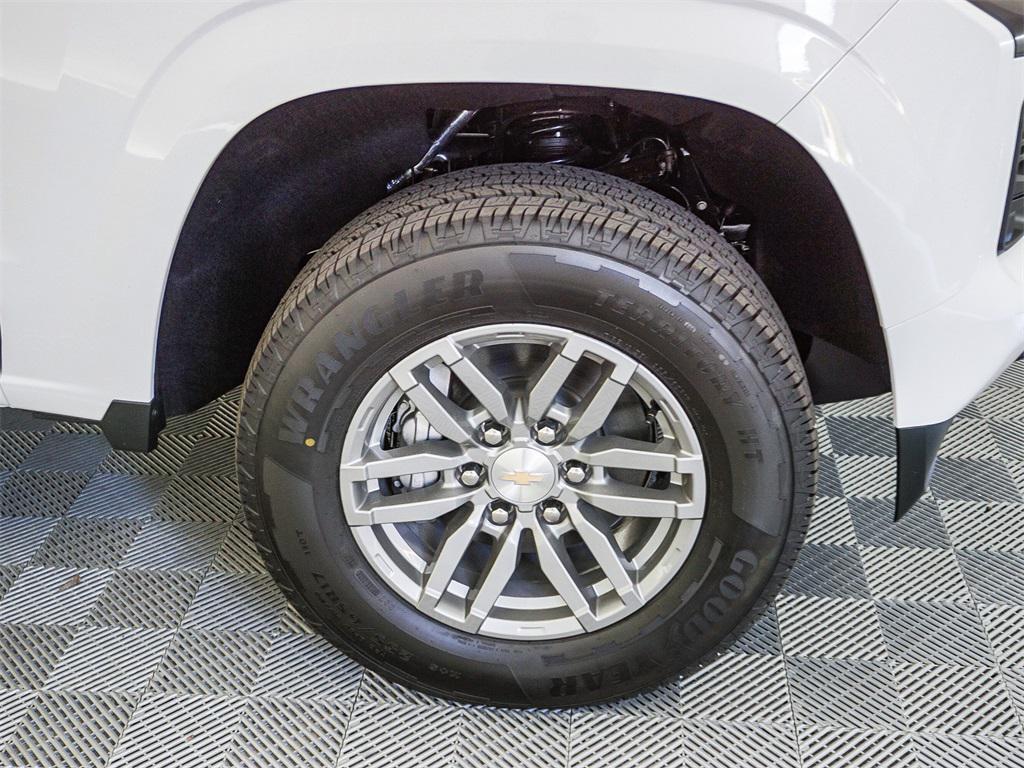 new 2025 Chevrolet Colorado car, priced at $32,995