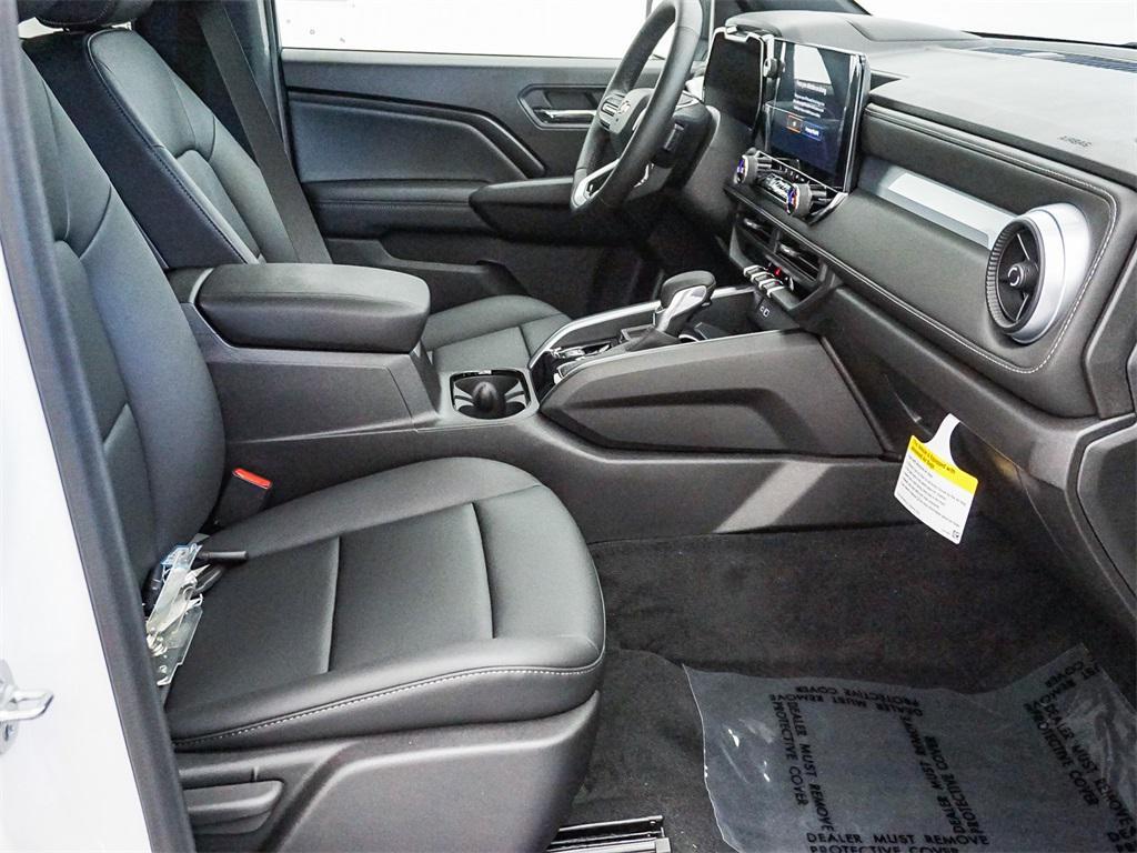 new 2025 Chevrolet Colorado car, priced at $32,995