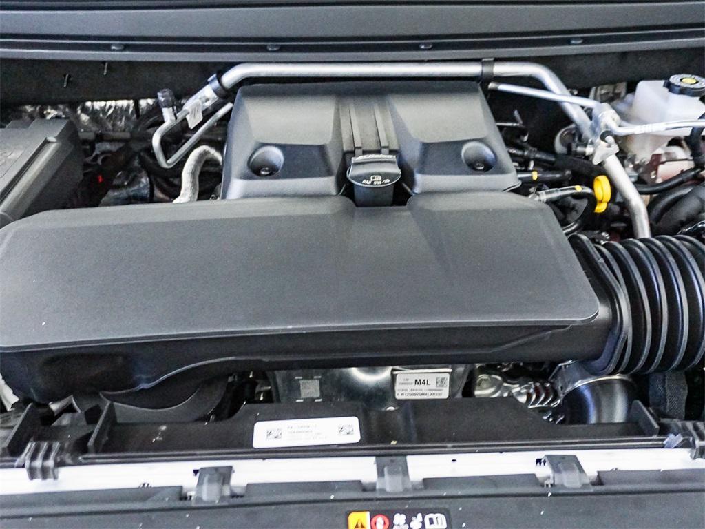 new 2025 Chevrolet Colorado car, priced at $32,995