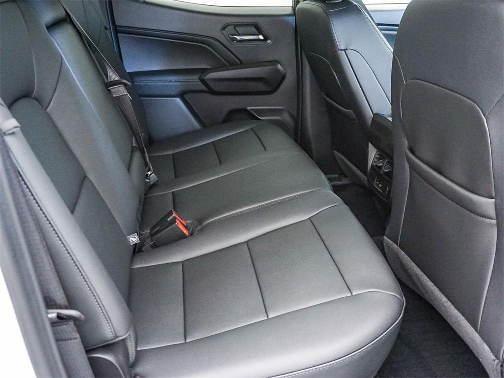 new 2025 Chevrolet Colorado car, priced at $32,995