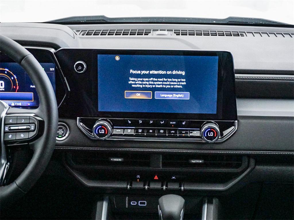 new 2025 Chevrolet Colorado car, priced at $32,995