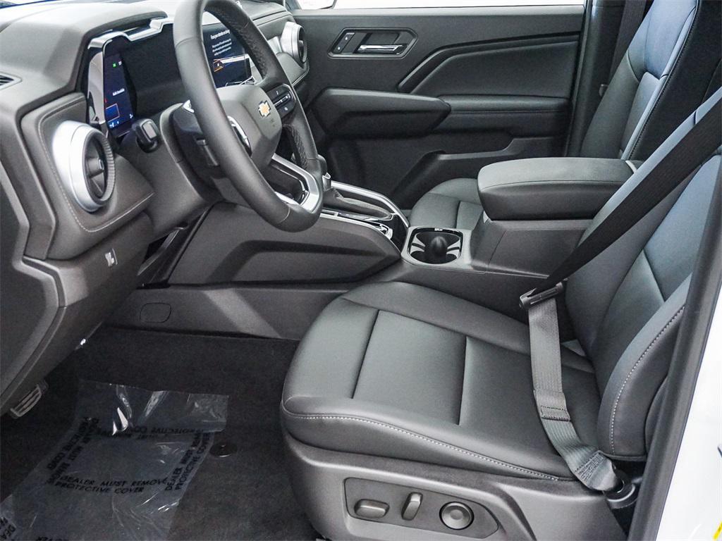 new 2025 Chevrolet Colorado car, priced at $32,995