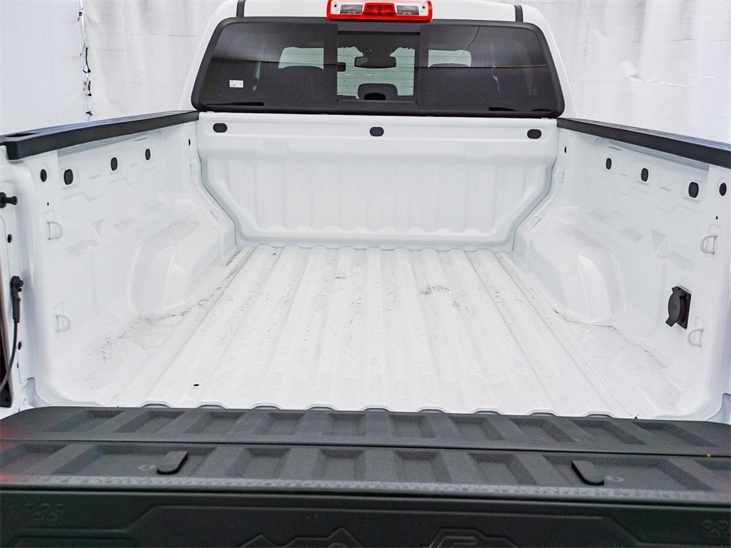 new 2025 Chevrolet Colorado car, priced at $32,995