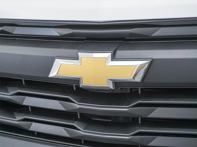 new 2025 Chevrolet Colorado car, priced at $30,995