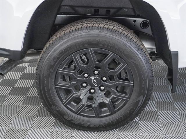 new 2025 Chevrolet Colorado car, priced at $30,995