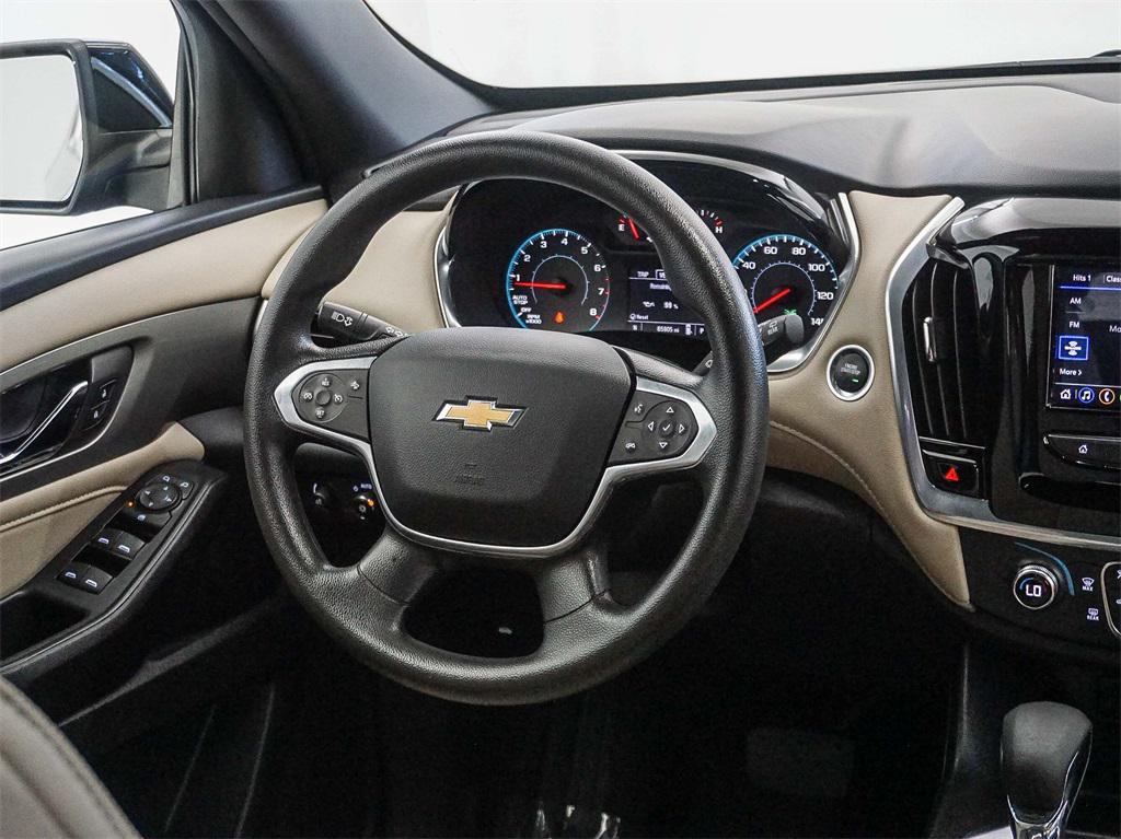 used 2023 Chevrolet Traverse car, priced at $22,332