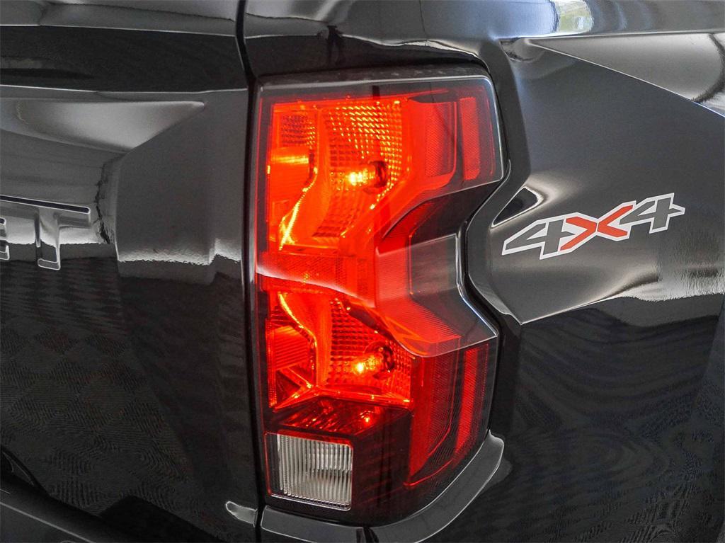 new 2026 Chevrolet Colorado car, priced at $33,440