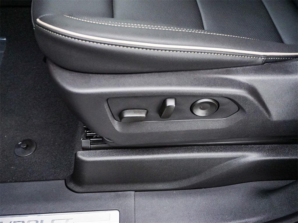 new 2025 Chevrolet Suburban car, priced at $73,895