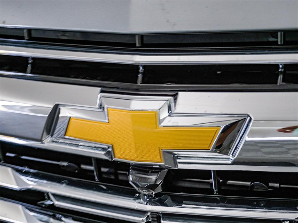 new 2025 Chevrolet Suburban car, priced at $73,895