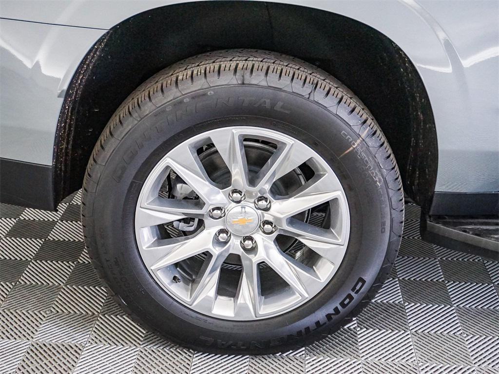 new 2025 Chevrolet Suburban car, priced at $73,895