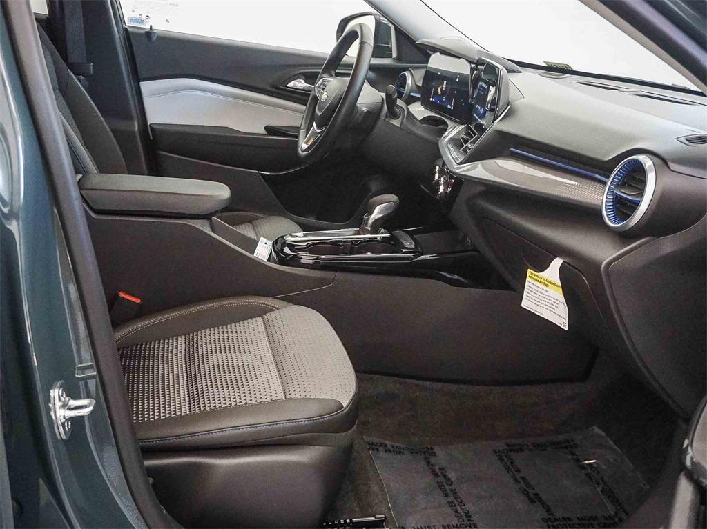 used 2025 Chevrolet Trax car, priced at $21,995
