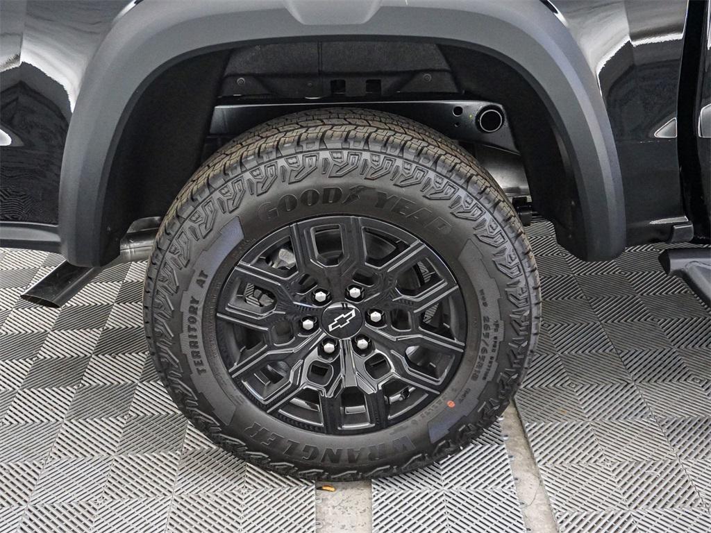 new 2026 Chevrolet Colorado car, priced at $44,910