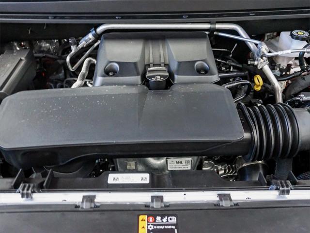 new 2025 Chevrolet Colorado car, priced at $31,995