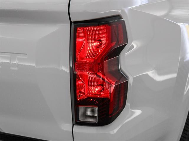 new 2025 Chevrolet Colorado car, priced at $30,995
