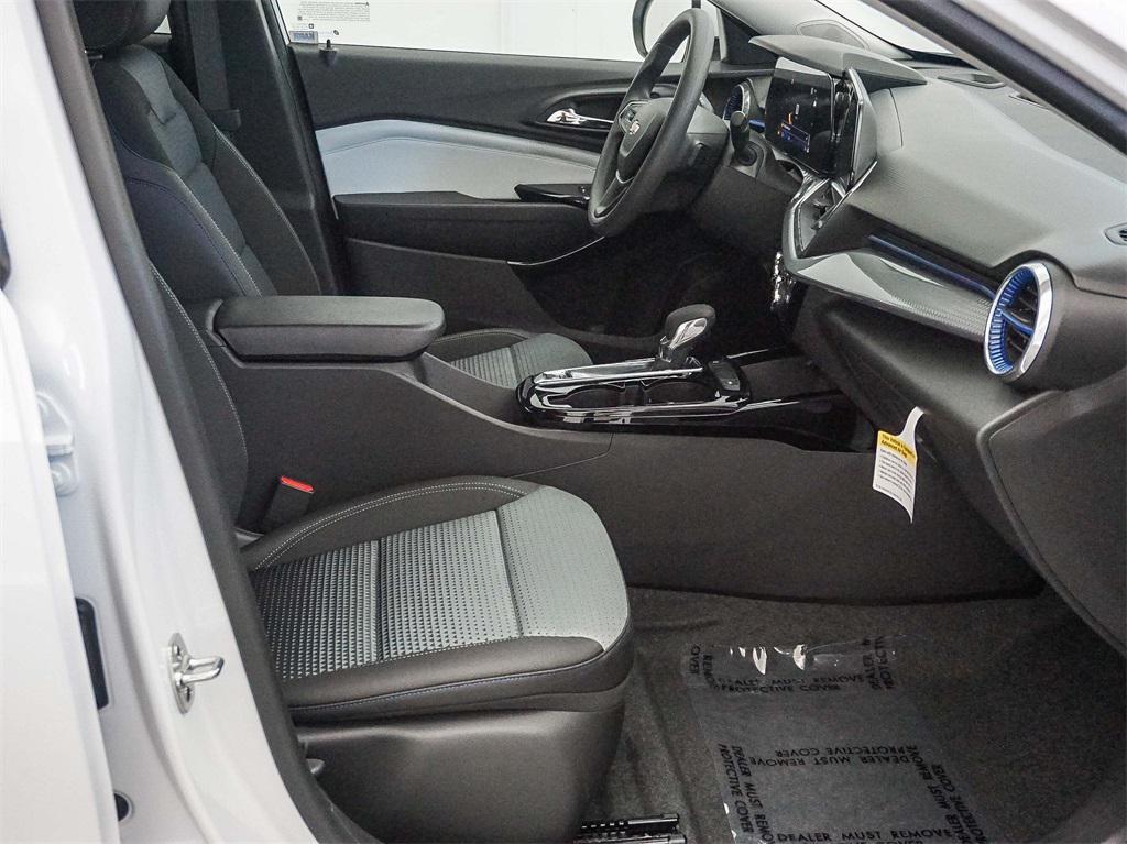 new 2025 Chevrolet Trax car, priced at $21,860