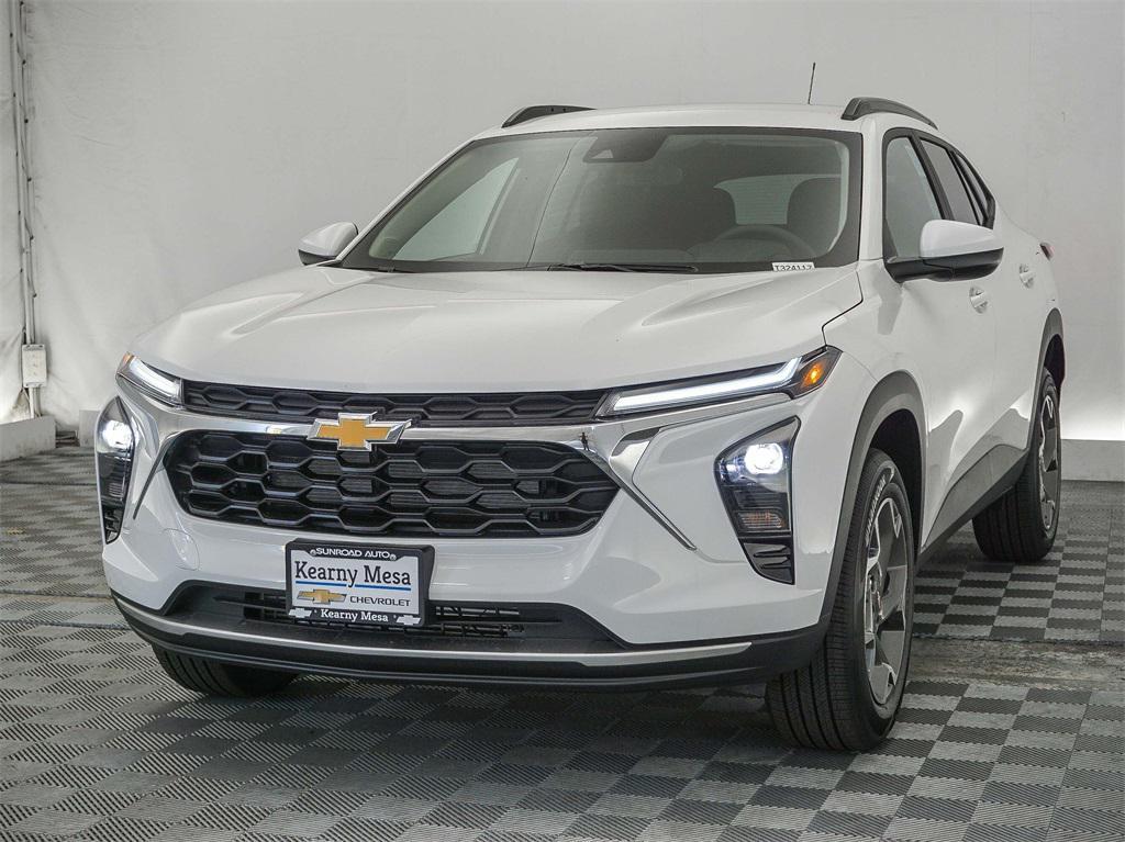 new 2025 Chevrolet Trax car, priced at $21,860