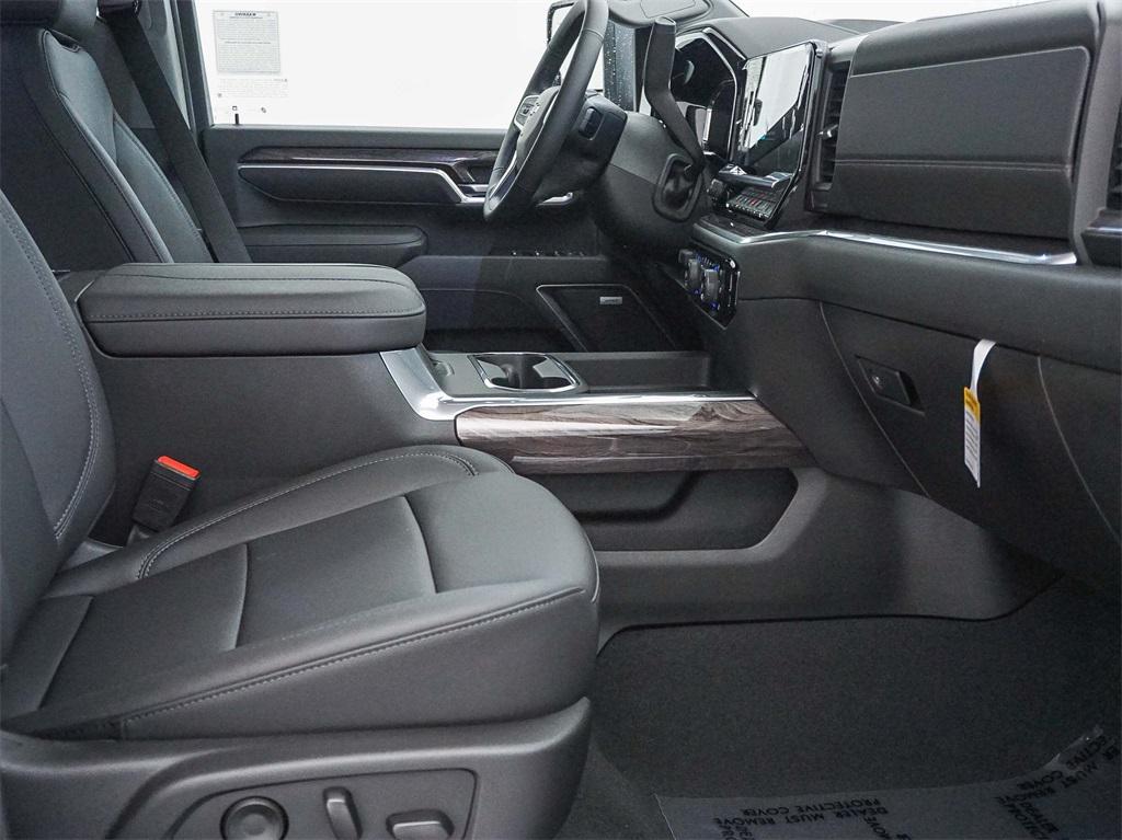 new 2025 Chevrolet Silverado 3500 car, priced at $82,115