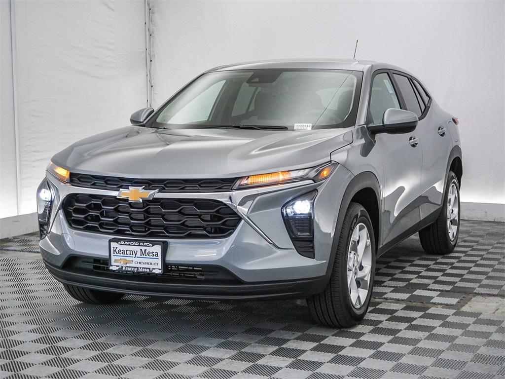 new 2026 Chevrolet Trax car, priced at $22,385