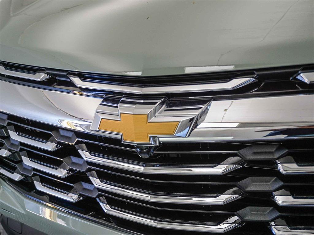 new 2026 Chevrolet Equinox car, priced at $25,495