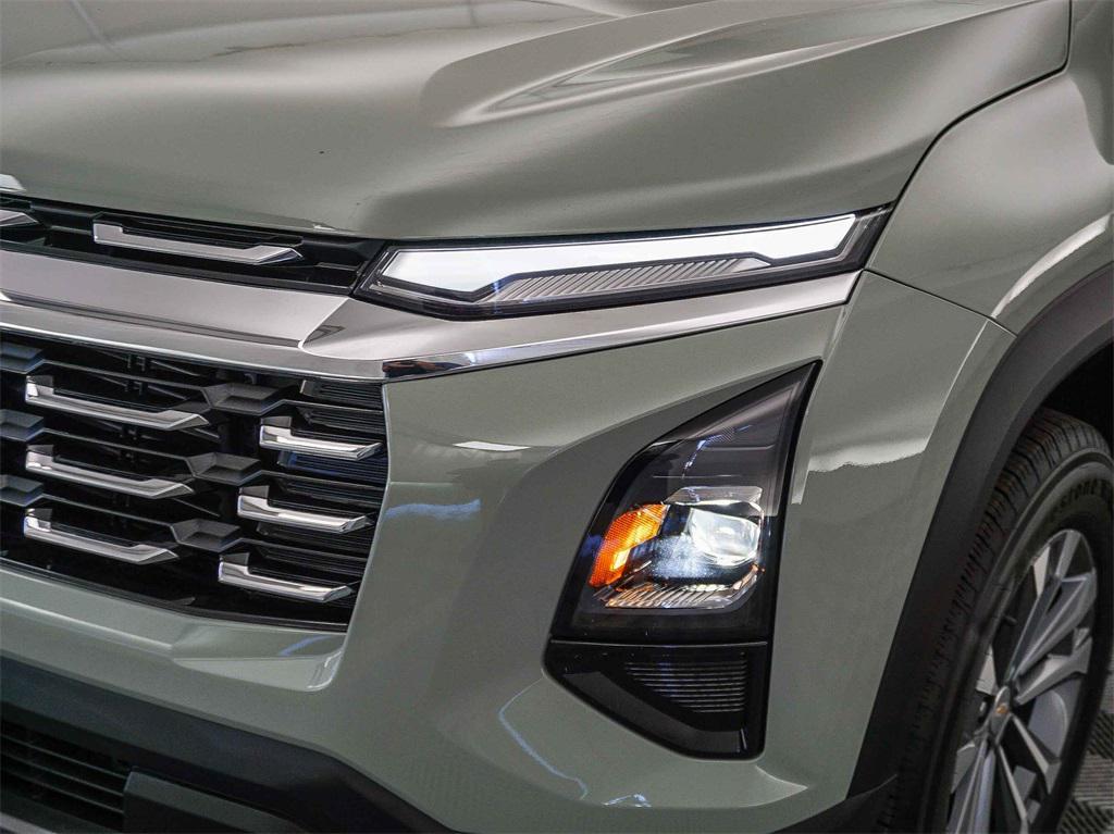 new 2026 Chevrolet Equinox car, priced at $25,495