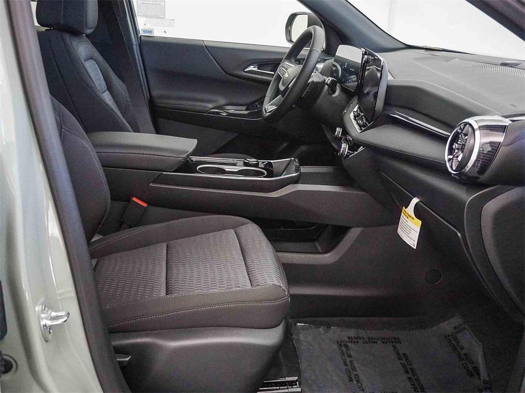 new 2026 Chevrolet Equinox car, priced at $25,495