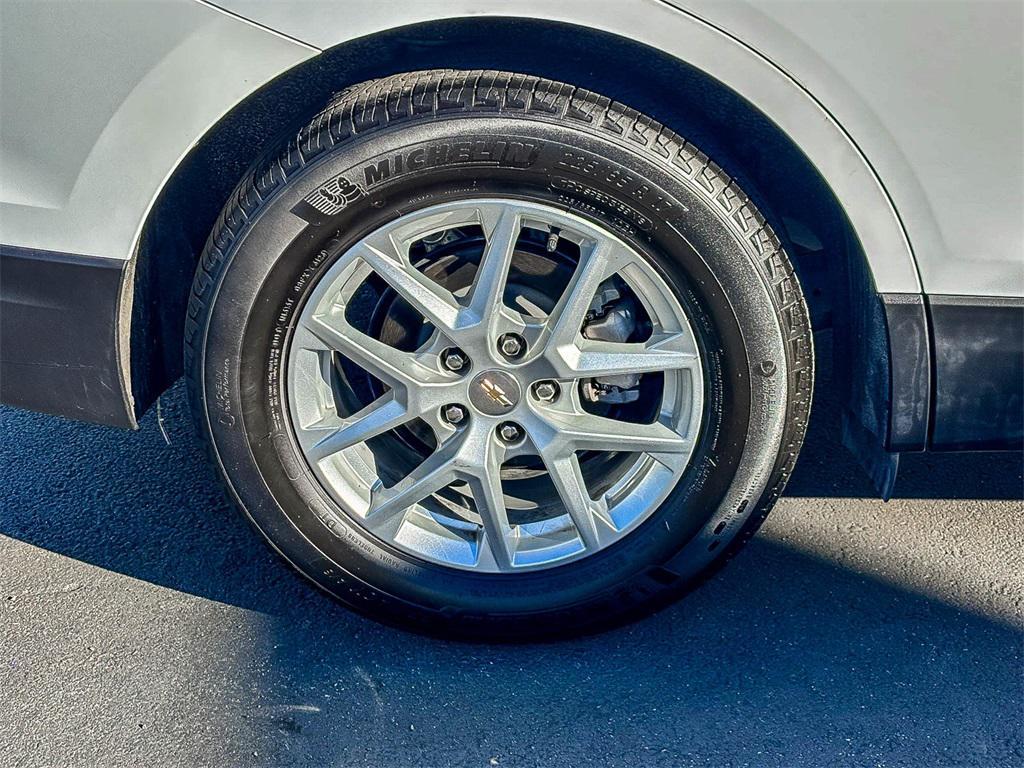 used 2024 Chevrolet Equinox car, priced at $20,965