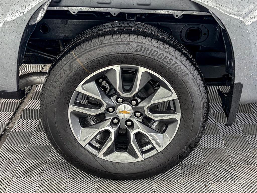 new 2025 Chevrolet Silverado 1500 car, priced at $43,050
