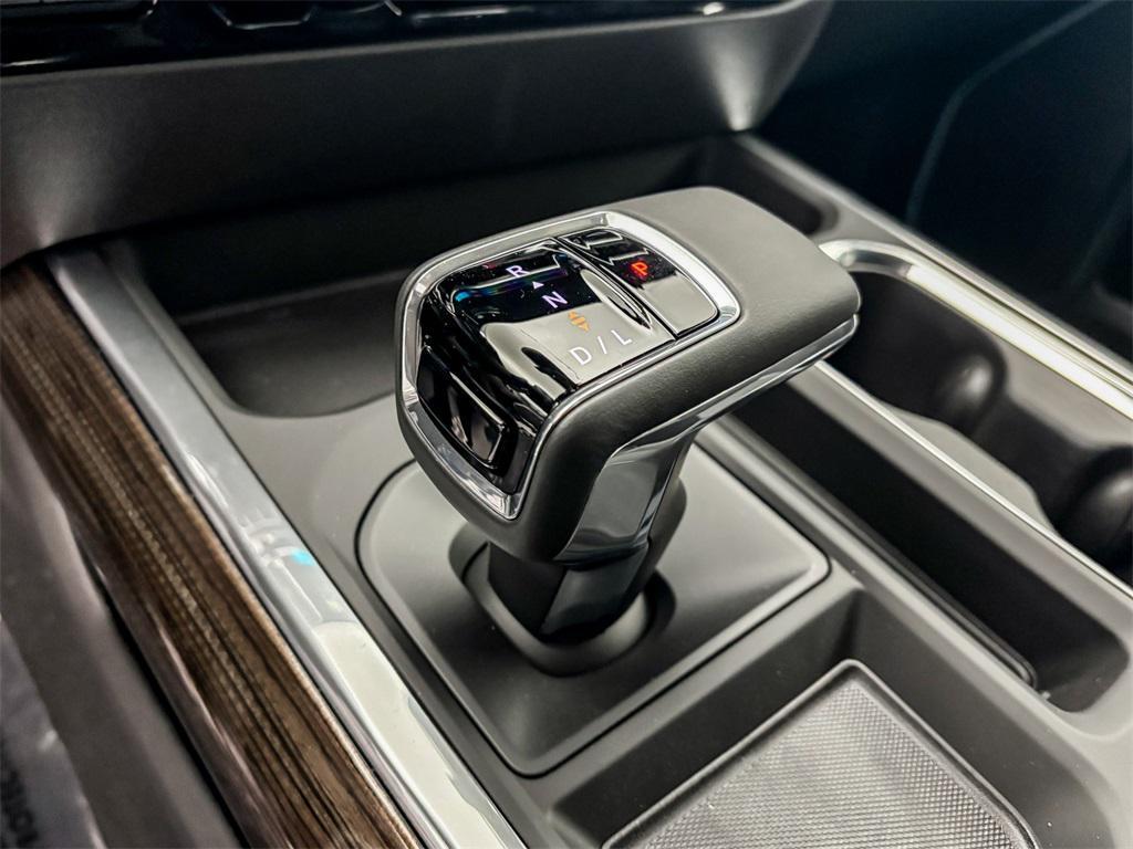 new 2025 Chevrolet Silverado 1500 car, priced at $43,050