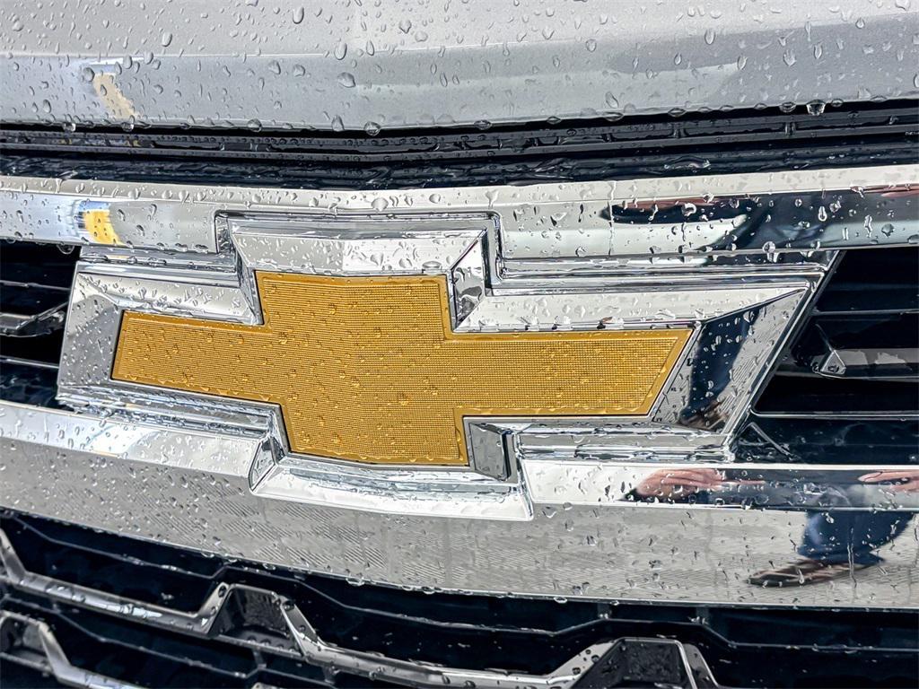 new 2025 Chevrolet Silverado 1500 car, priced at $43,050