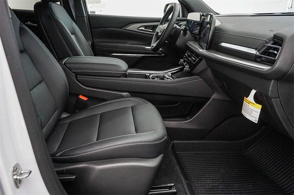 new 2026 Chevrolet Traverse car, priced at $44,165