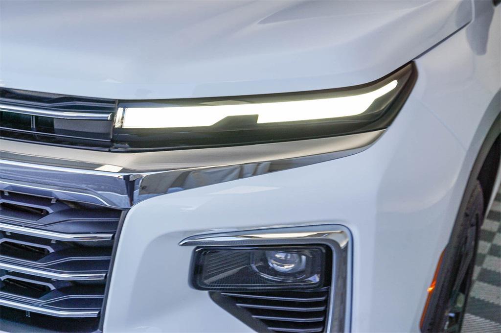 new 2026 Chevrolet Traverse car, priced at $44,165