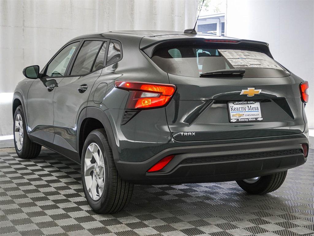 new 2026 Chevrolet Trax car, priced at $22,885