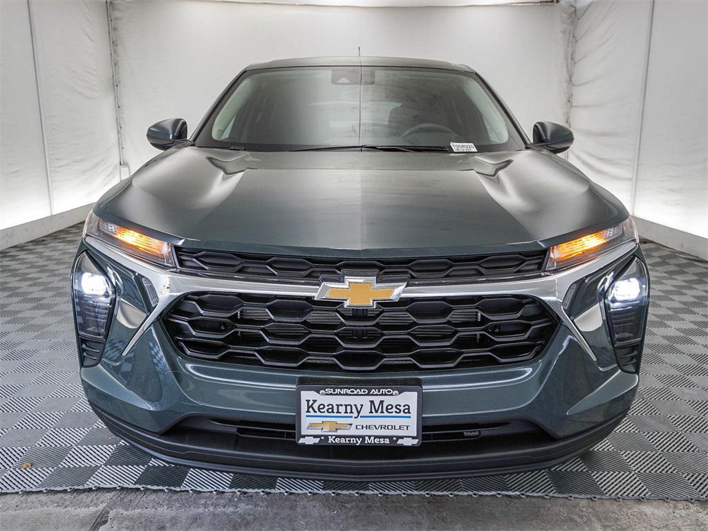 new 2026 Chevrolet Trax car, priced at $22,885