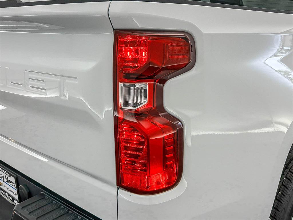 new 2026 Chevrolet Silverado 1500 car, priced at $30,330