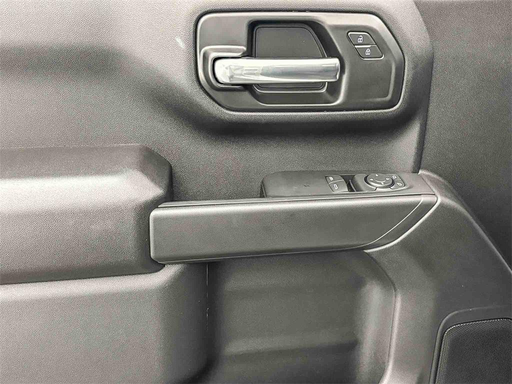 new 2026 Chevrolet Silverado 1500 car, priced at $30,330