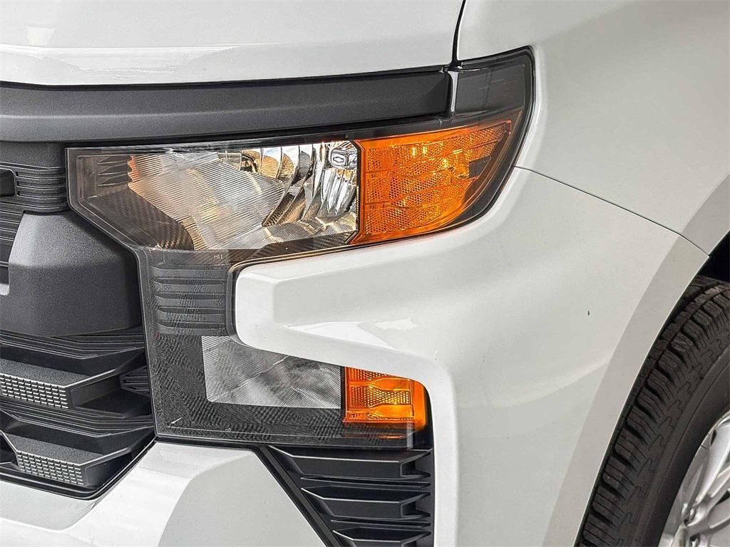 new 2026 Chevrolet Silverado 1500 car, priced at $30,330