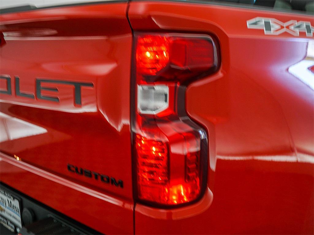 new 2025 Chevrolet Silverado 1500 car, priced at $37,130