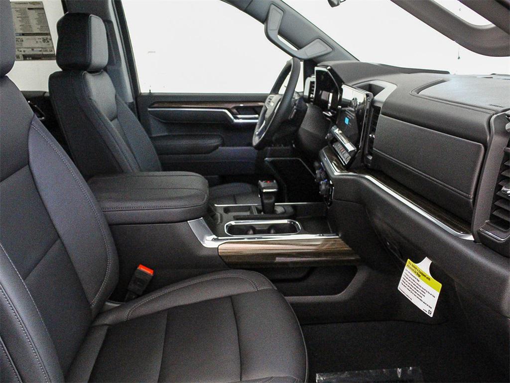 new 2025 Chevrolet Silverado 1500 car, priced at $46,040