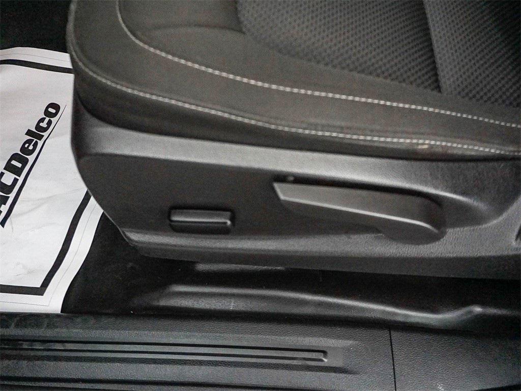 used 2022 Chevrolet Colorado car, priced at $18,500