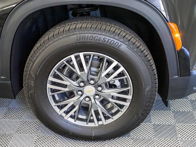 new 2025 Chevrolet Traverse car, priced at $39,595