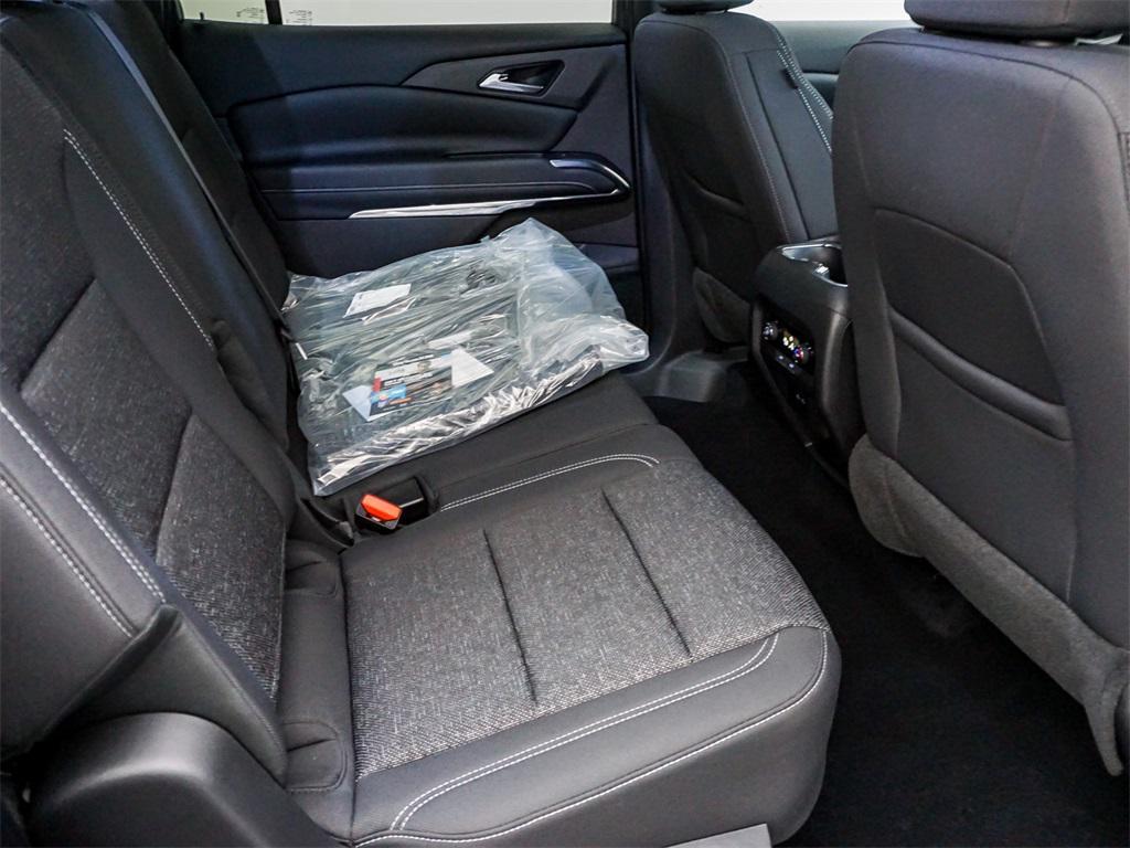 new 2025 Chevrolet Traverse car, priced at $37,595