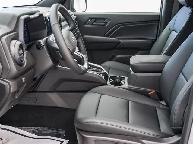 new 2025 Chevrolet Colorado car, priced at $39,995
