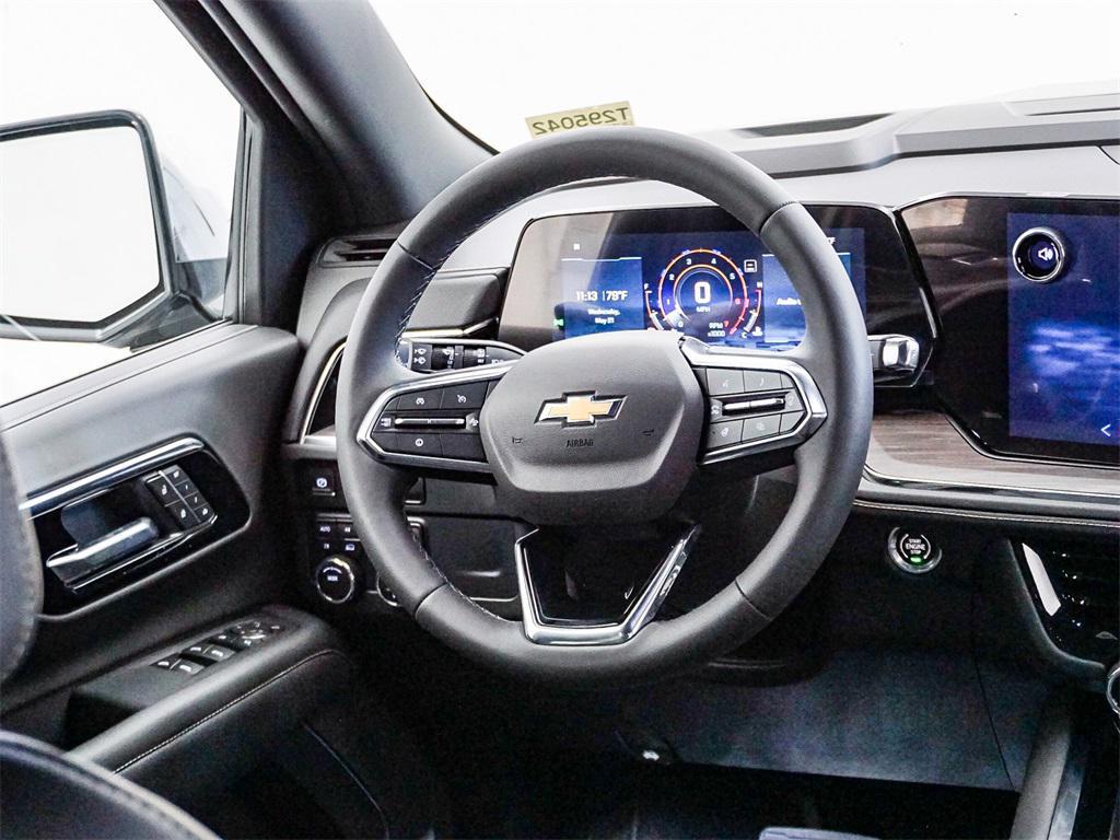 new 2025 Chevrolet Suburban car, priced at $73,895