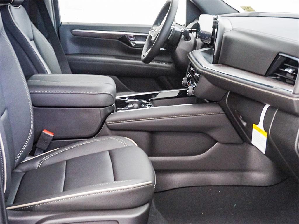 new 2025 Chevrolet Suburban car, priced at $73,895