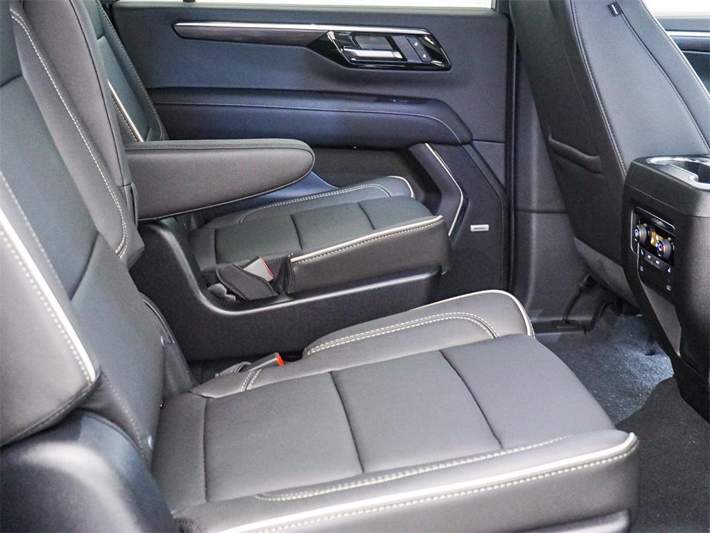 new 2025 Chevrolet Suburban car, priced at $73,895